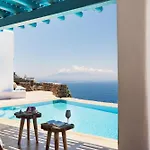 Agl Luxury Villa *